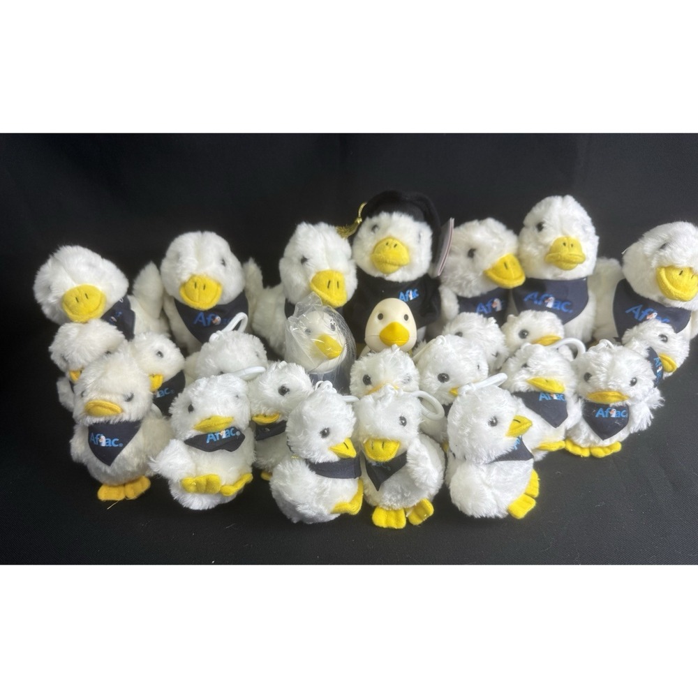 Lot Of 24 Aflac Duck Plush/Stuffed Animals Key Chains Quacking Plushies